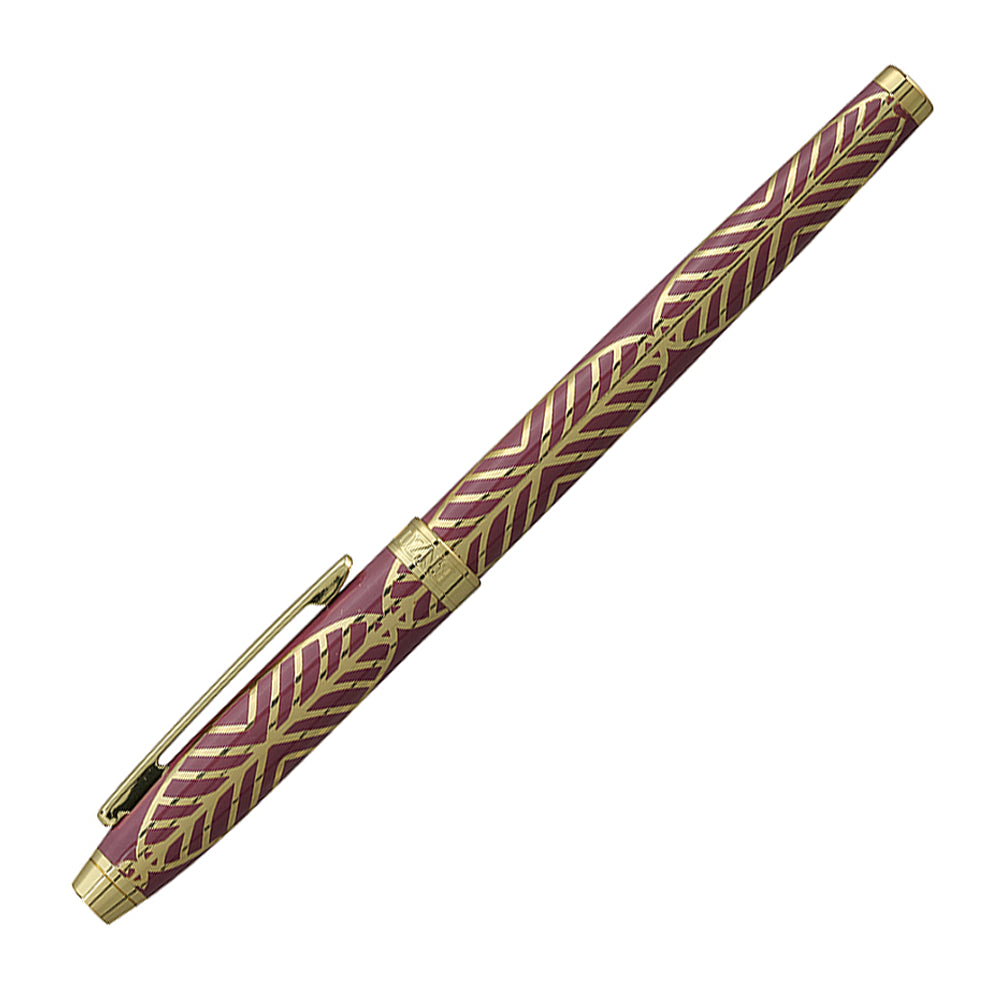 Stylo plume Enzo Varini Taormina XL Gioiello LIE vin/doré, fermé, vue à 45° sur fond blanc.