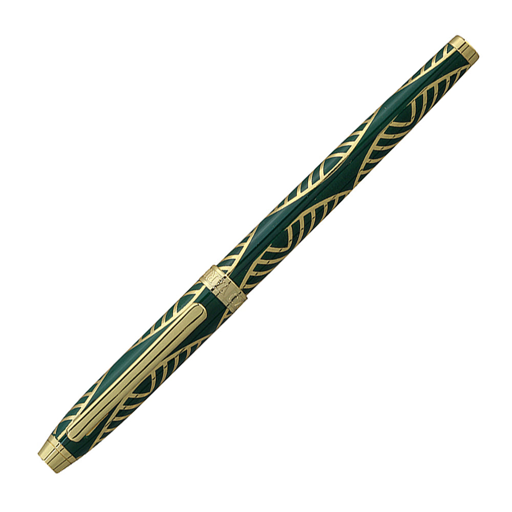 Stylo roller Enzo Varini Taormina XL Gioiello vert sapin/doré, fermé, vue à 45° sur fond blanc.