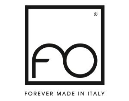 Logo du fabricant italien Forever, le logo est décrit comme une forme carrée noire avec le F et le O à l'intérieur.