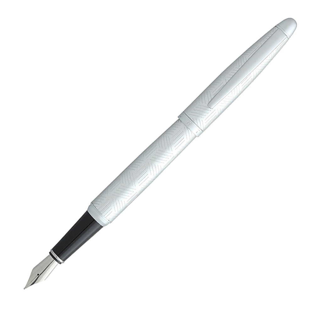 Stylo plume Hechter Paris Alliance Géométrie Silver, présenté à 45° ouvert sur fond blanc.