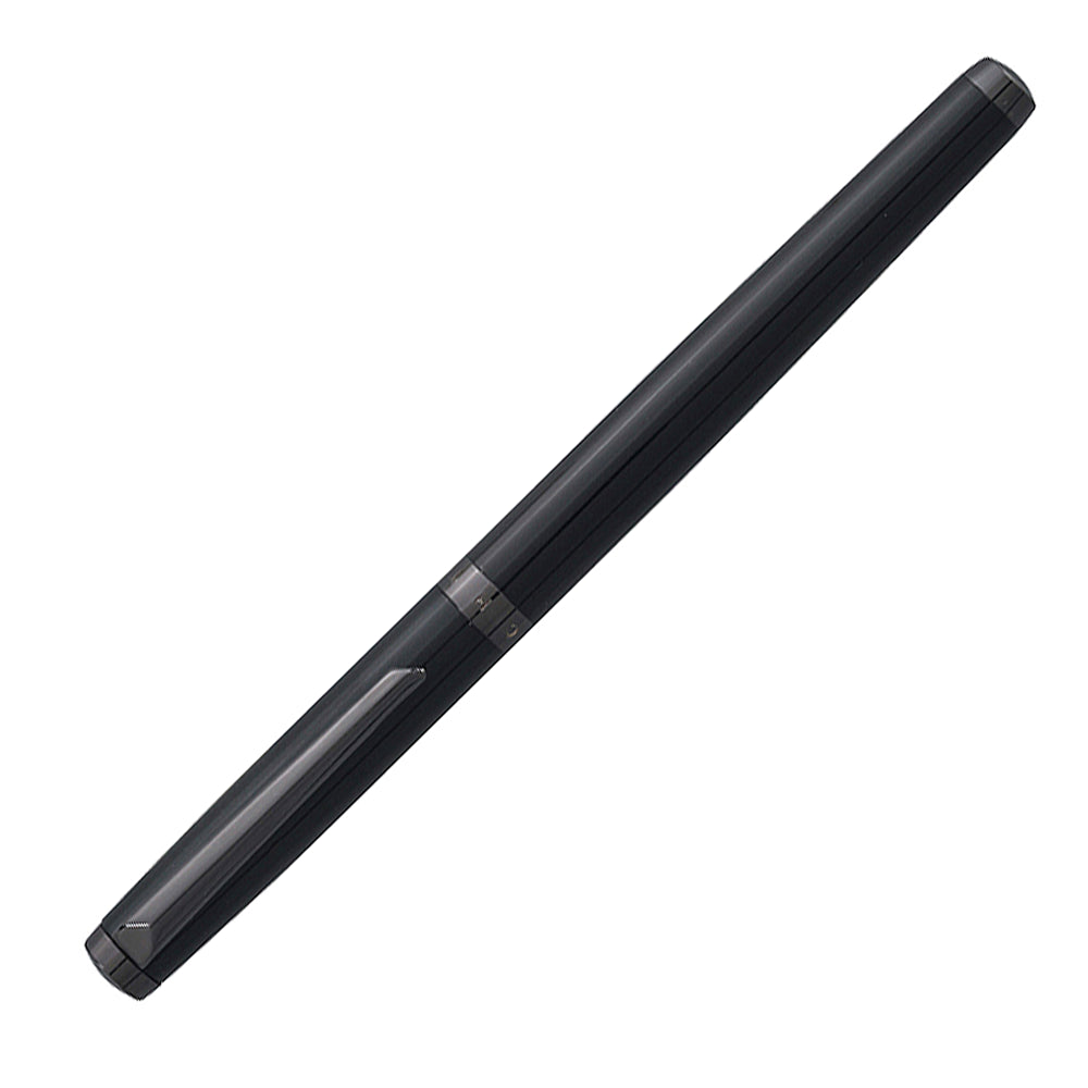 Stylo plume Hechter Paris Avenue Hoche Basic Black Gun, présenté à 45° fermé sur fond blanc (vue 2).